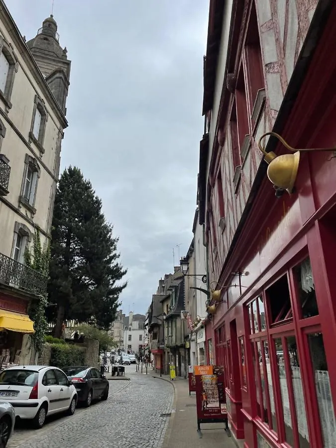 Apartment Appartement 2 Pieces Centre De Vannes Avec Parking Prive Frankreich