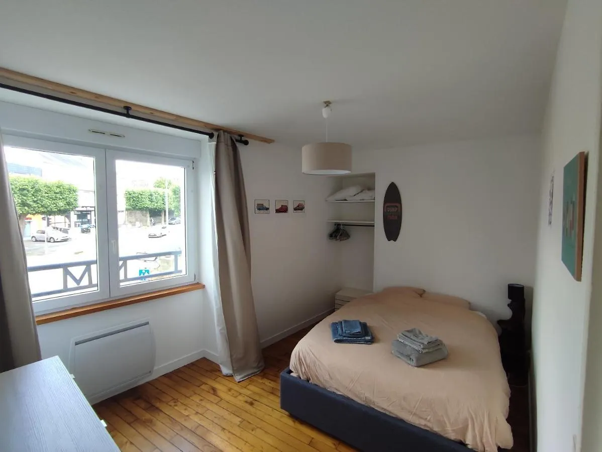 Appartement 2 Pieces Centre De Vannes Avec Parking Prive 0*,  Frankreich